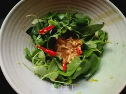 Make Sesame sauce mixed with mustard beans step 5