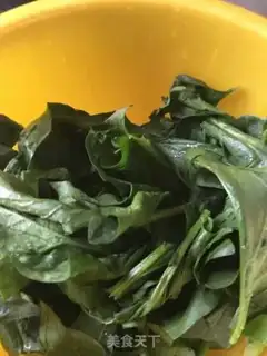 Make The cashew nut spinach tower step 0