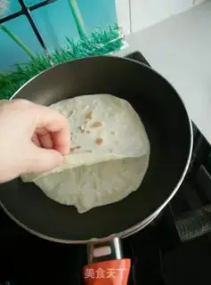 Make Hand grab cake step 5