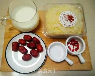 Make Milk, silver-eared dates step 0