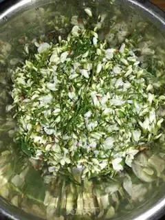 Make A bouquet step 1