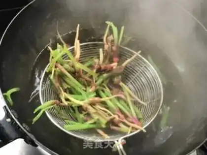 Make Pelican spinach root step 2
