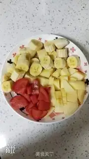 Make Banana apple tomato juice step 0