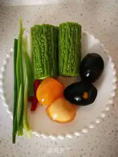 Make Scrambled eggs step 0