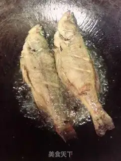 Make Sour spicy fish soup step 4
