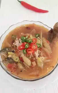 Make Sour spicy fish soup step 8