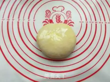 Make Hand grab cake step 3