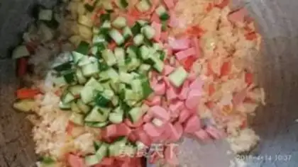 Make Colored egg fried rice step 7