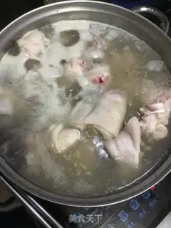 Make Soybeans foot soup step 0