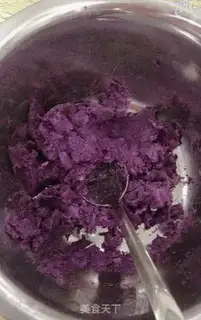Make Potato ball step 2
