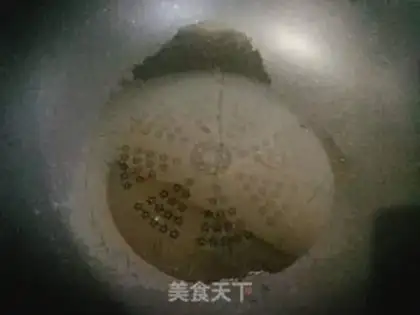 Make Steamed flowers and oiled head step 2