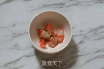 Make Egg shrimp salad step 1