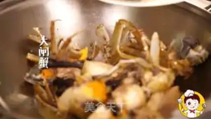 Make Seafood chicken crabs step 4