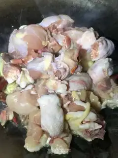 Make Yellow chicken step 4