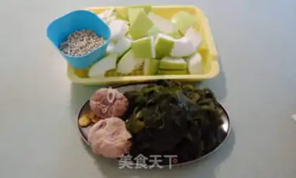 Make Sea-belt melon rice soup step 1