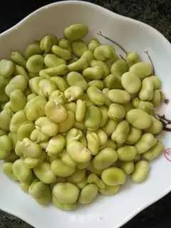 Make Garlic beans step 0