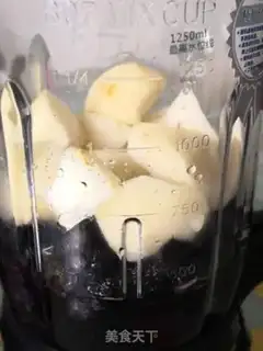 Make A saloon blueberry honey pear step 3
