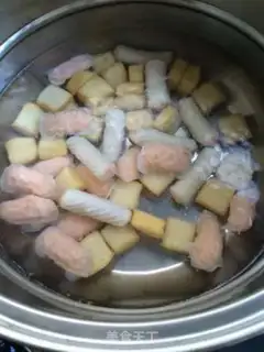 Make Curry fishballs step 1