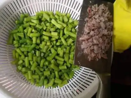 Make Scrambled meat step 1