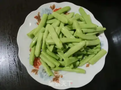 Make Iron-pot lentils noodles step 0