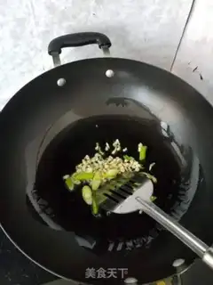 Make Garlic leaf step 2