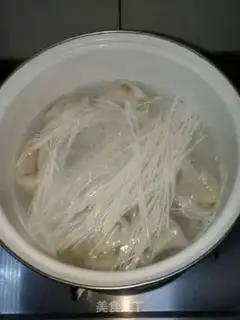 Make Little rib noodle step 2