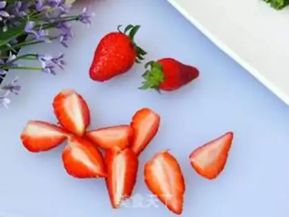 Make Strawberry salad step 7
