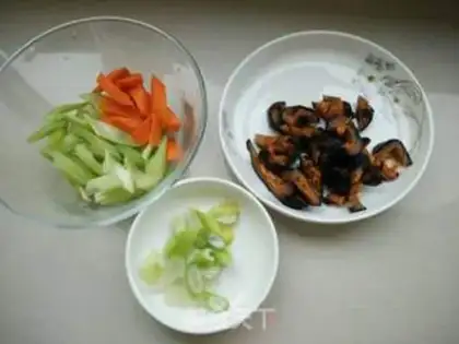 Make Vegetable fried sea cucumber step 0