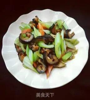 Make Vegetable fried sea cucumber step 3