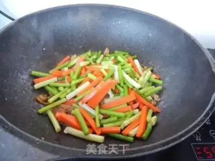 Make Carrot garlic sauce step 7