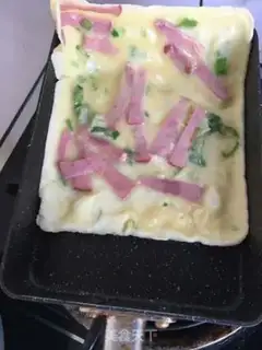 Make Ham onion omelet step 7