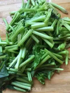 Make Garlic spinach step 0