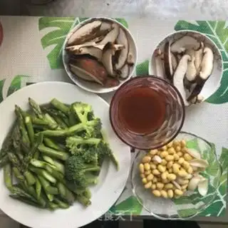 Make The mushroom lilies step 0