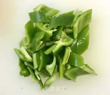 Make Piper peppers and sausages step 0