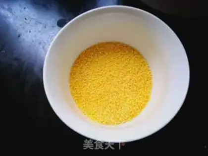 Make Lotus oatmeal step 2