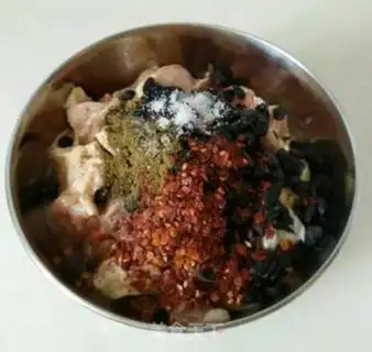 Make Spicy bean chicken step 0