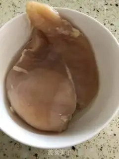 Make A bean-skin chicken bun step 0