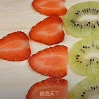 Make Fruit popsicle step 1