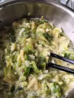 Make Suffering eggs step 1
