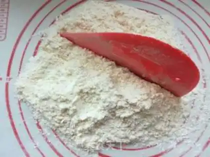 Make Light cream chocolate scone step 3