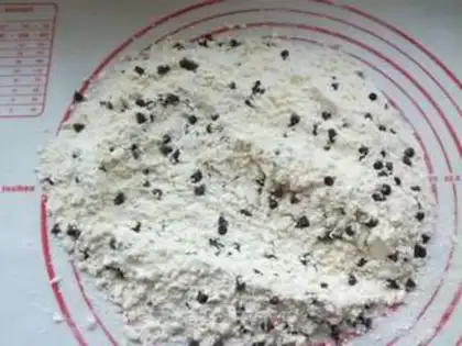 Make Light cream chocolate scone step 5