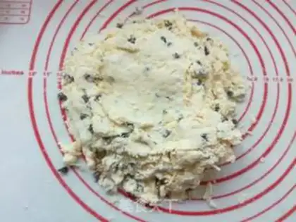 Make Light cream chocolate scone step 7