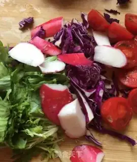 Make Sweet shrimp salad step 4