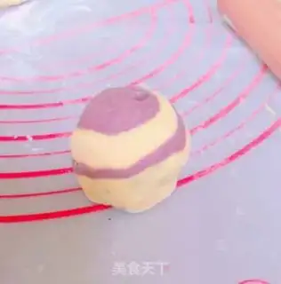 Make Double-coloured buns step 6