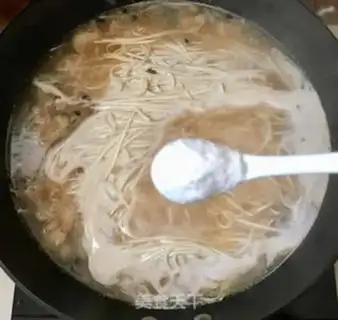 Make Pineapple noodles step 7