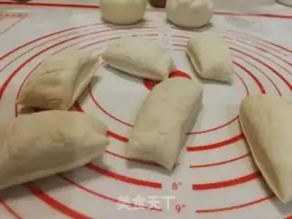 Make Tofu fan pork bun step 17