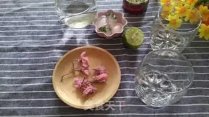 Make Lemon mint cherry tea step 0