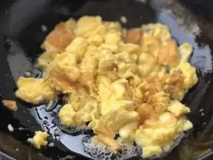 Make Fried eggs step 6