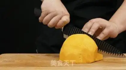 Make Snowflake pumpkin pie step 0