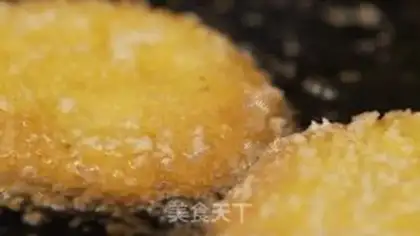 Make Snowflake pumpkin pie step 5